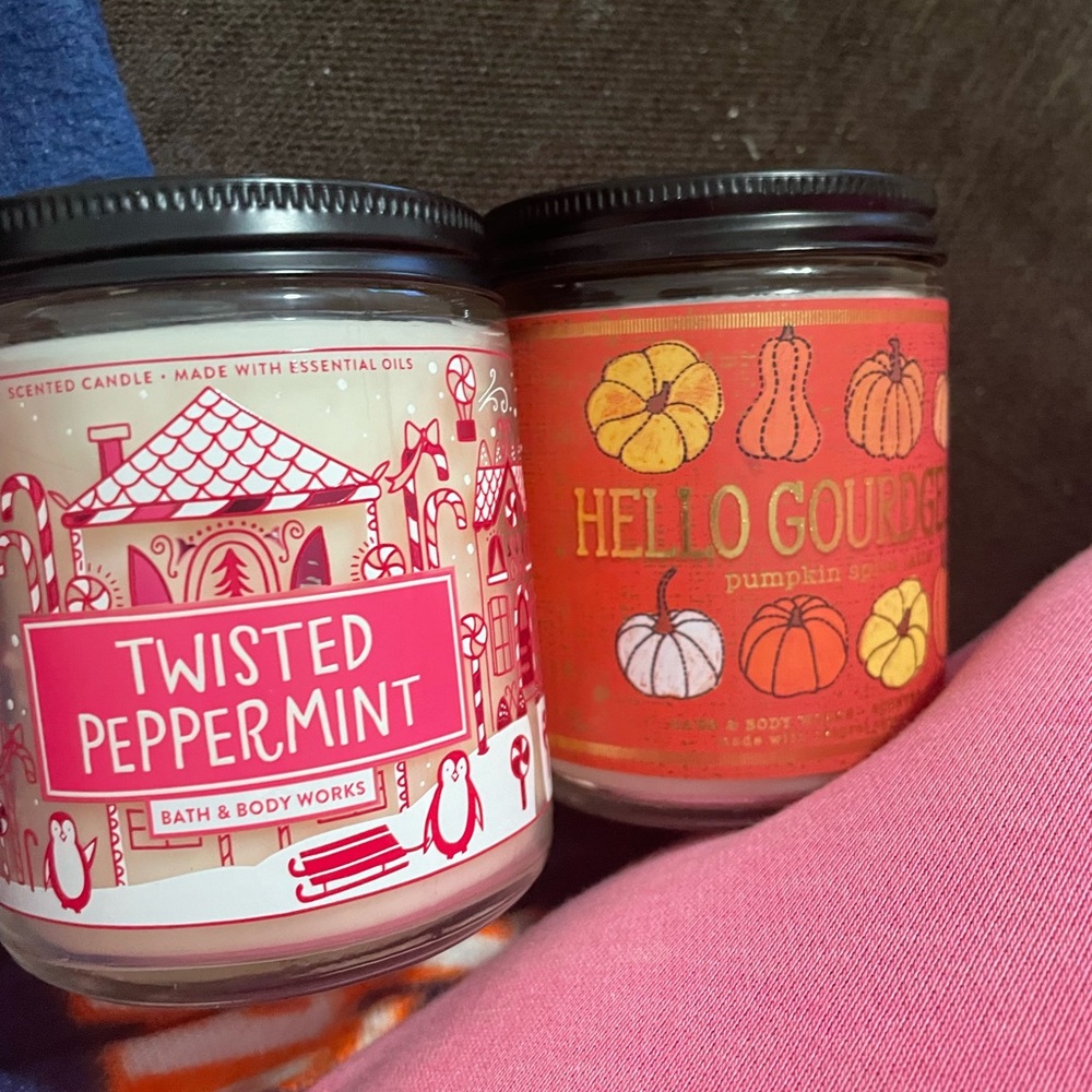 Twisted peppermint & psl candle new!!